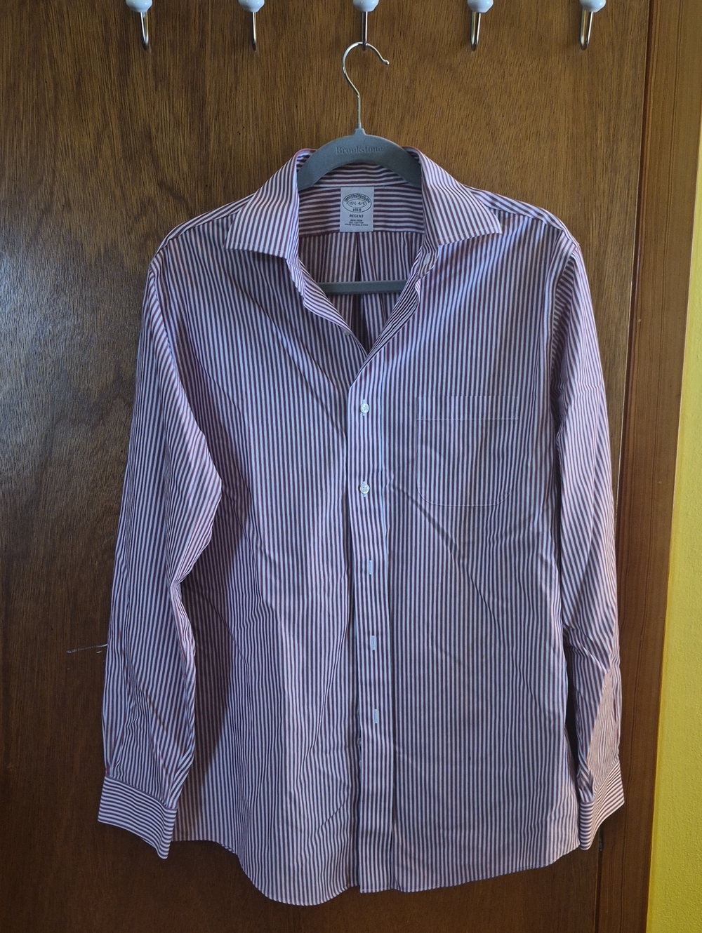Brooks Brothers Red & White Narrow Stripe Dress Shirt 15 1/2 Medium